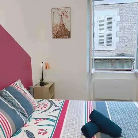 Jolie 2 65m2 Au Centre Apartment *